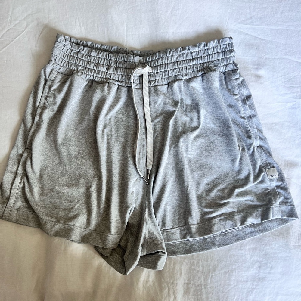 Vuori Boxy Halo Shorts